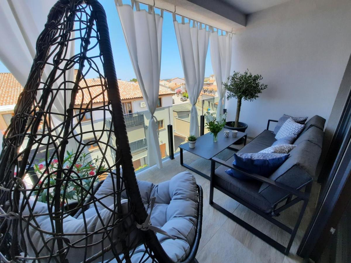 Enjoy Pula - New Apt With Terrace And Free Parking Garage Exterior foto